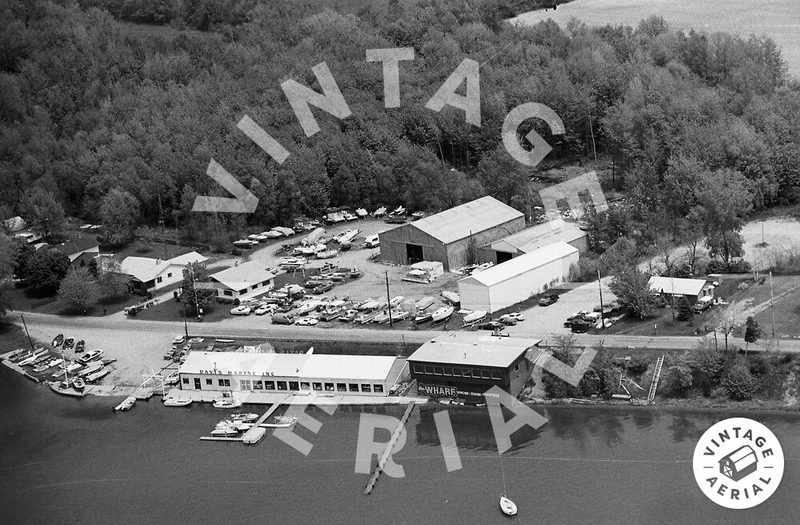 Bent Prop Pub (The Wharf) - 1980